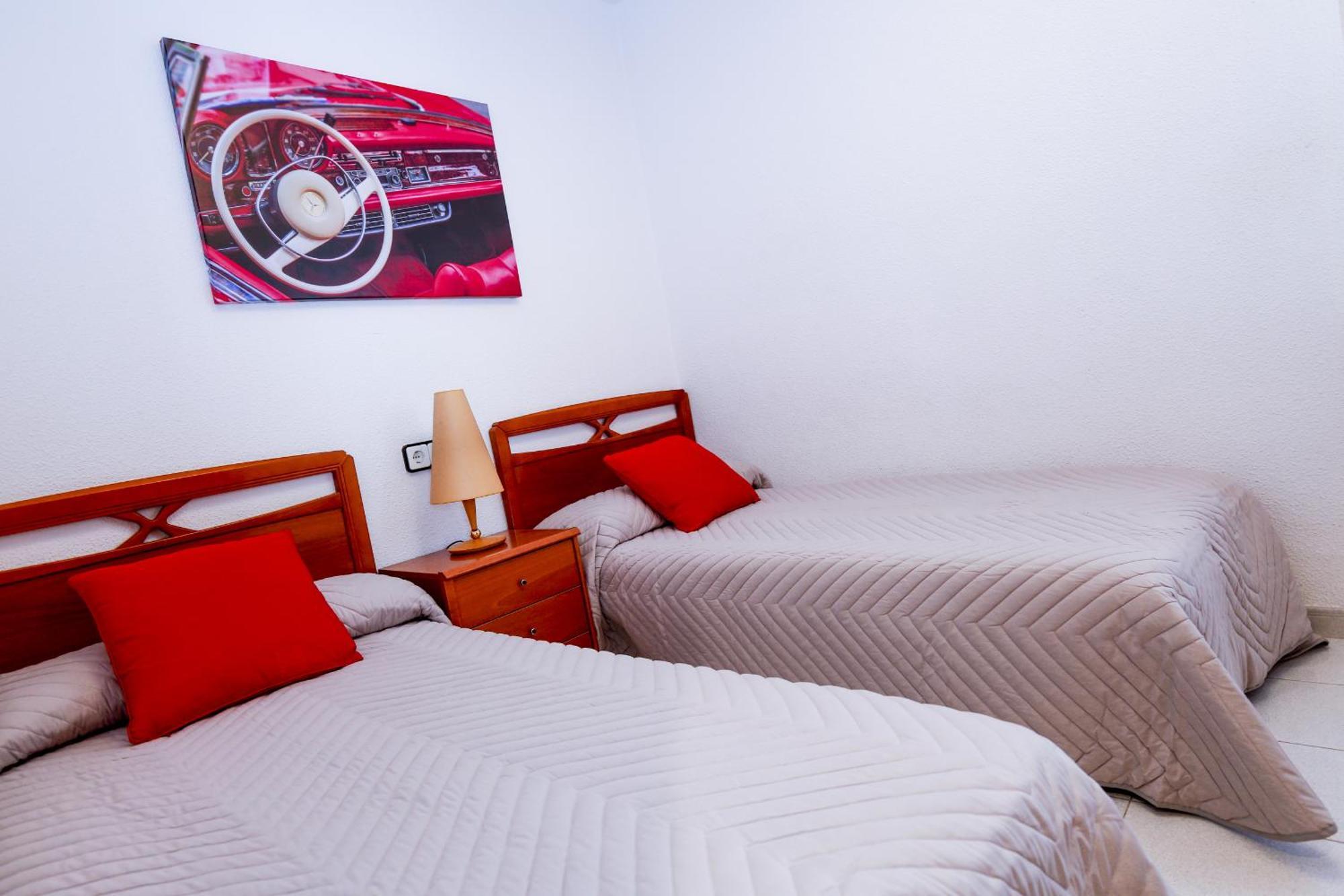 Santillana Homestay By Turismar Salou Kültér fotó