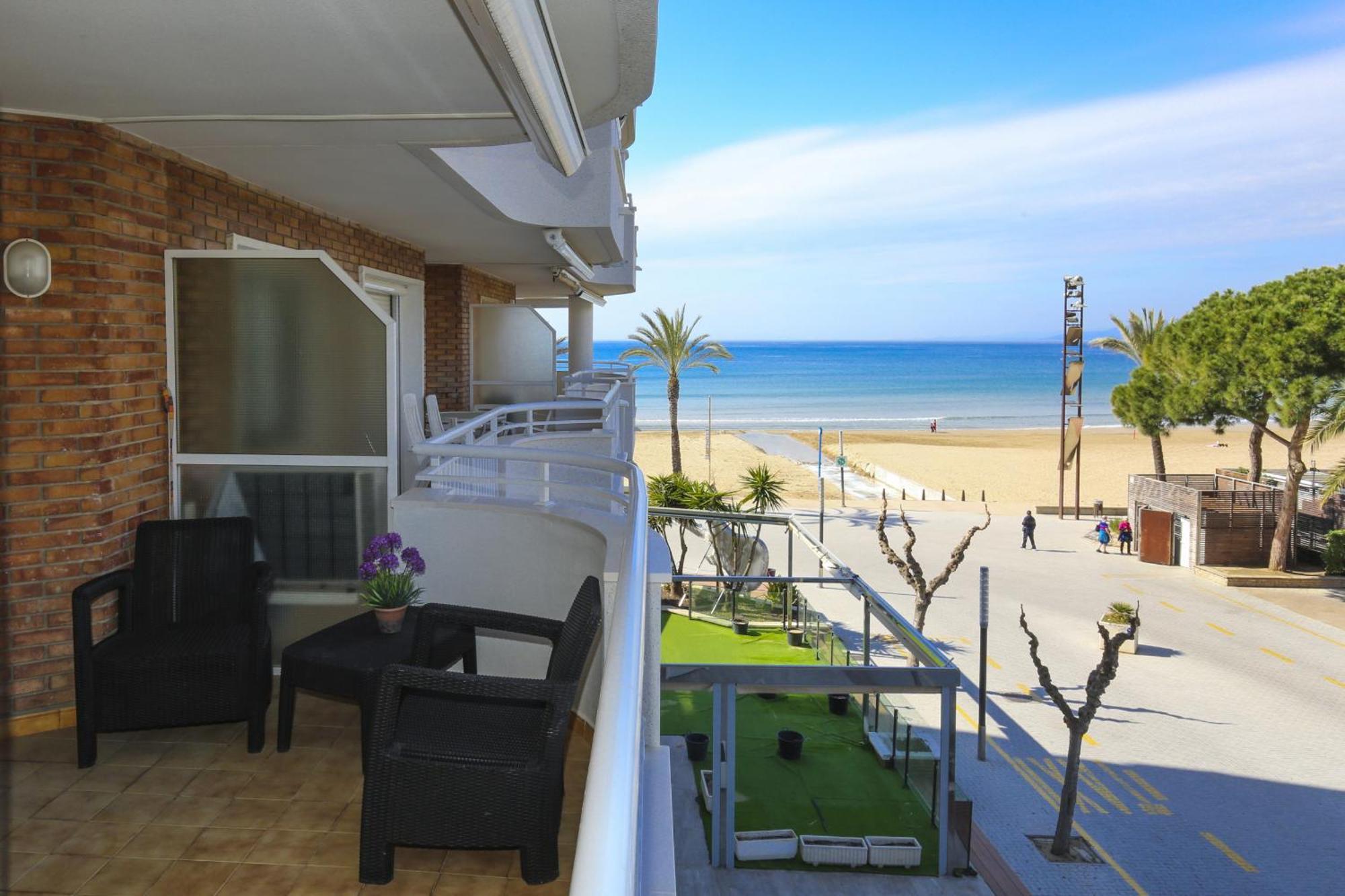 Santillana Homestay By Turismar Salou Kültér fotó